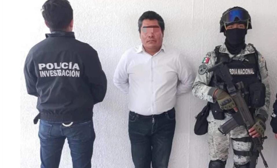 PGJE y Guardia Nacional aprehenden a alcalde de Zacatelco, Hildeberto N, por uso ilícito de atribuciones